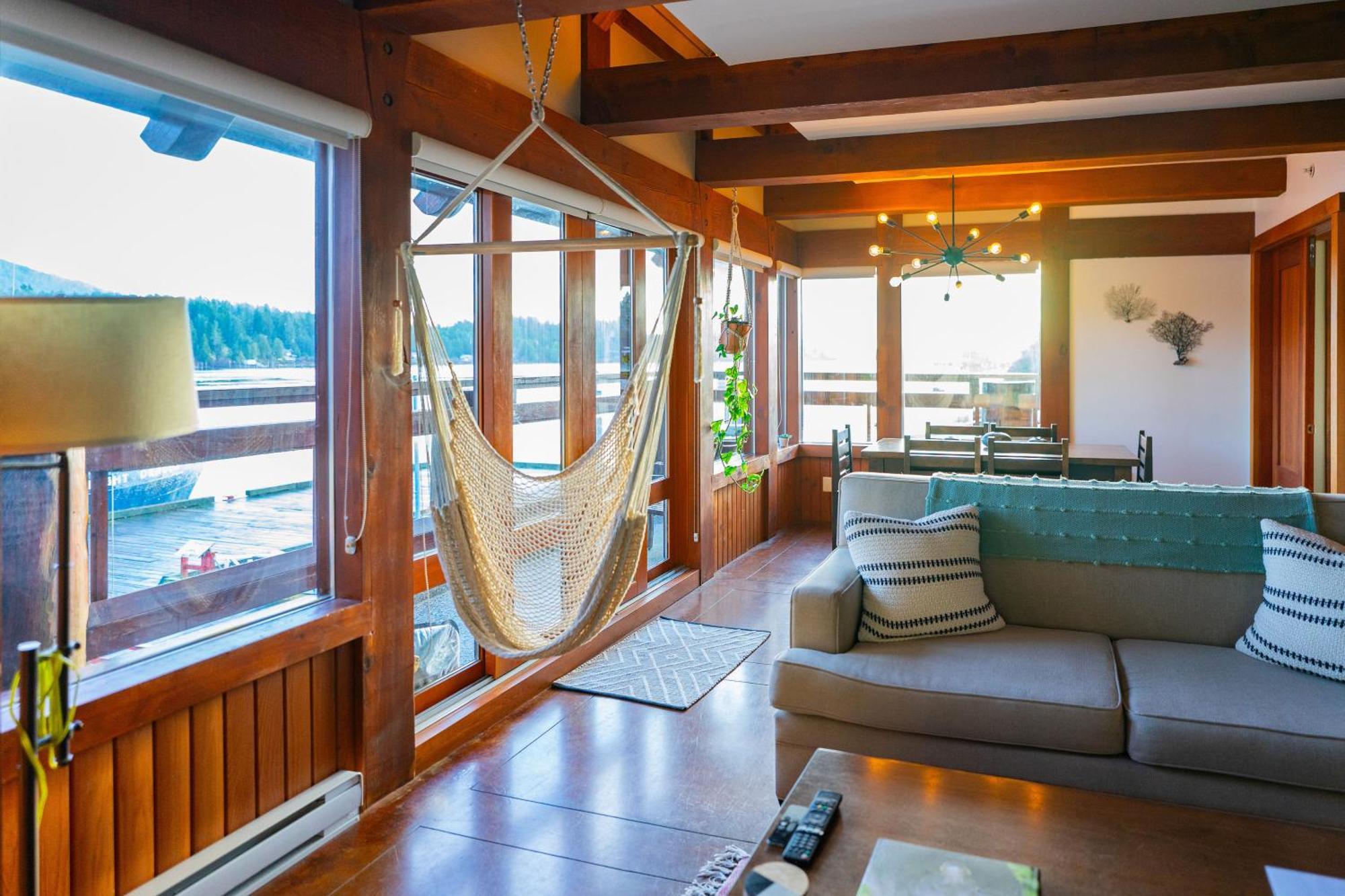 Waterfront Condo In Ucluelet Exterior foto